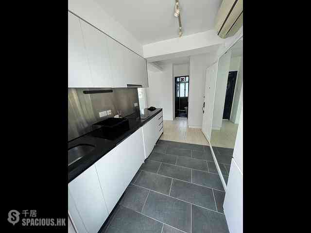 Sai Ying Pun - Wing Cheung Building 04