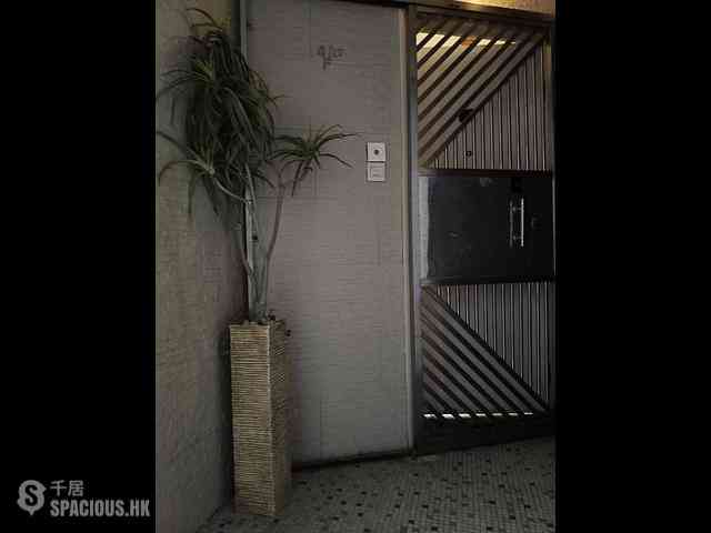 Wan Chai - Tak Fung House 05