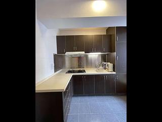 Mid Levels Central - Robinson Heights Block 2 06