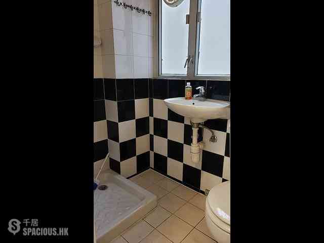 Mid Levels Central - 47A-47B, Caine Road 04