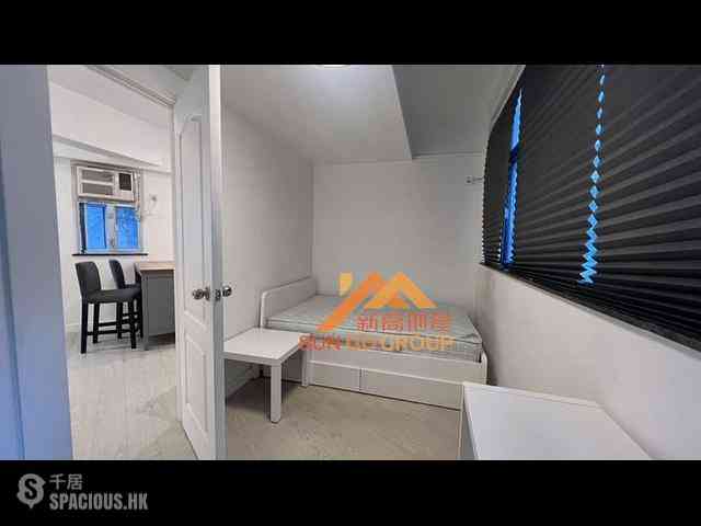 Mid Levels Central - 47A-47B, Caine Road 05