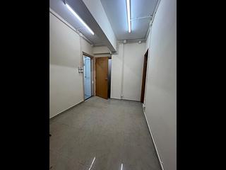 Wan Chai - Tai Tak Building 02