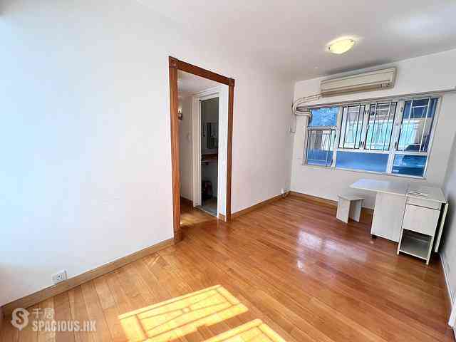 Wan Chai - Silvervale Mansion 02