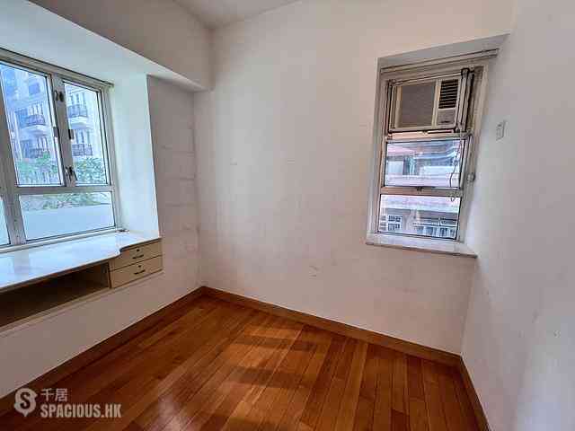 Wan Chai - Silvervale Mansion 05