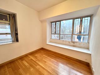 Wan Chai - Silvervale Mansion 08