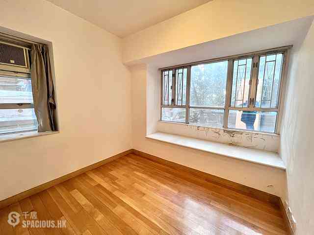 Wan Chai - Silvervale Mansion 08