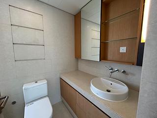 North Point - Island Lodge 06