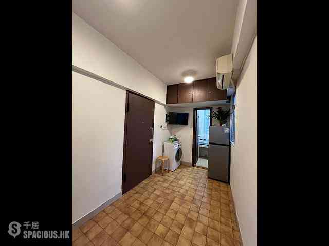 Sai Ying Pun - Wing Wah Building 01