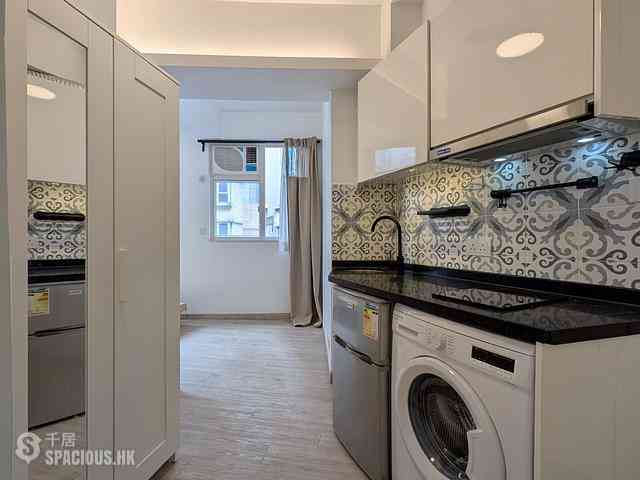 Sheung Wan - 242-244A, Queen's Road Central 01