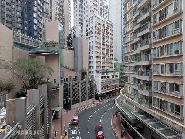 Sheung Wan - 242-244A, Queen's Road Central 04