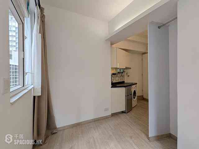 Sheung Wan - 242-244A, Queen's Road Central 06