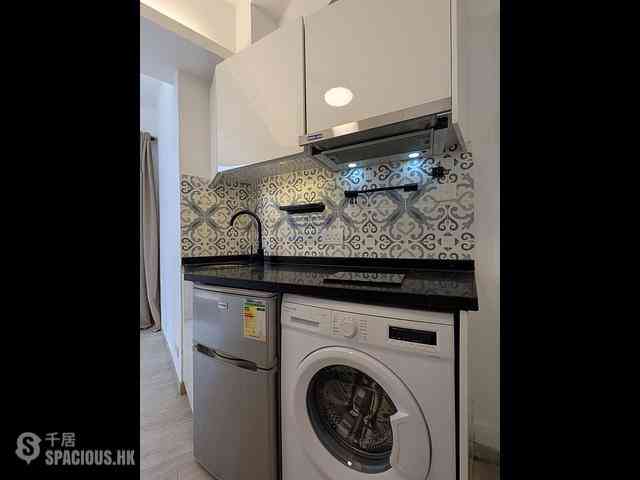 Sheung Wan - 242-244A, Queen's Road Central 07