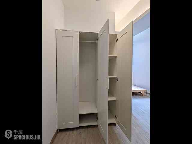 Sheung Wan - 242-244A, Queen's Road Central 08