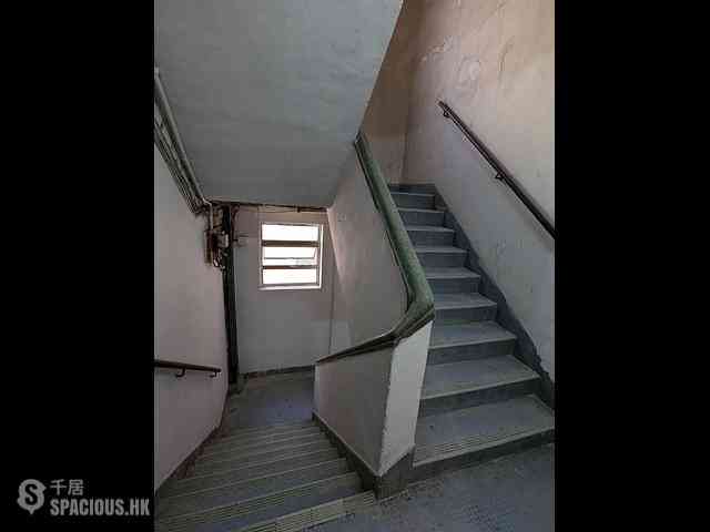 Sheung Wan - 242-244A, Queen's Road Central 13