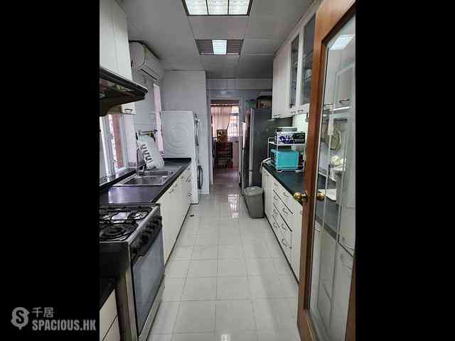 Braemar Hill - Summit Court Block C 09
