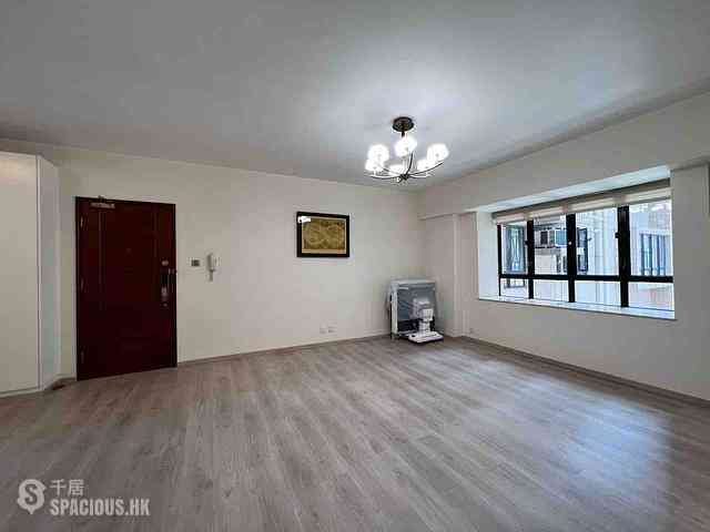 Mid Levels Central - Robinson Heights Block 2 02