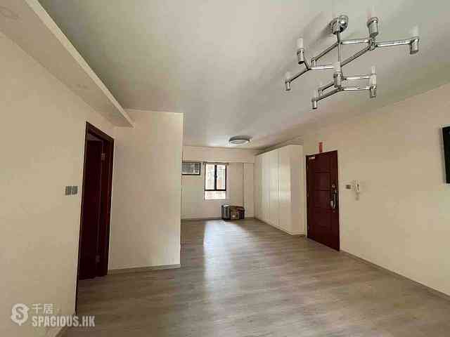 Mid Levels Central - Robinson Heights Block 2 04