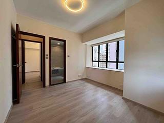 Mid Levels Central - Robinson Heights Block 2 06