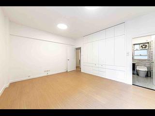 Mid Levels Central - Emerald Court 04