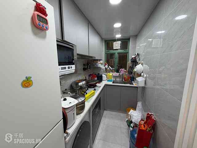 Tseung Kwan O - The Grandiose 04