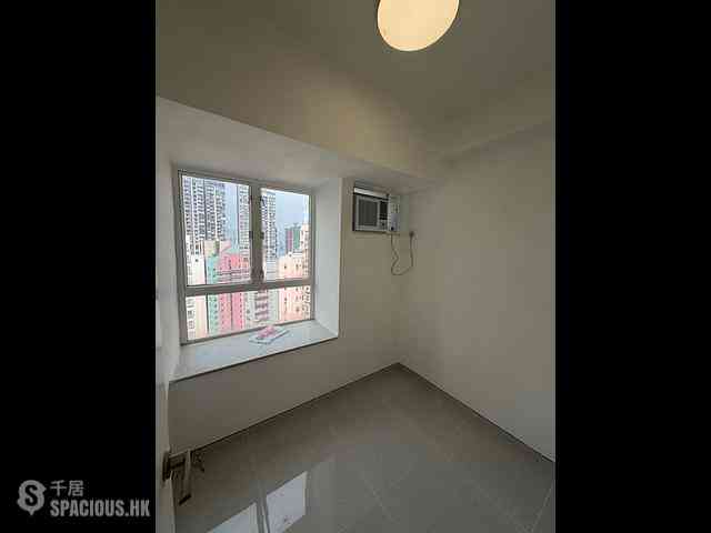 Sai Ying Pun - Hansen Court 06
