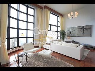 Mid Levels Central - Queen's Garden Block B 02