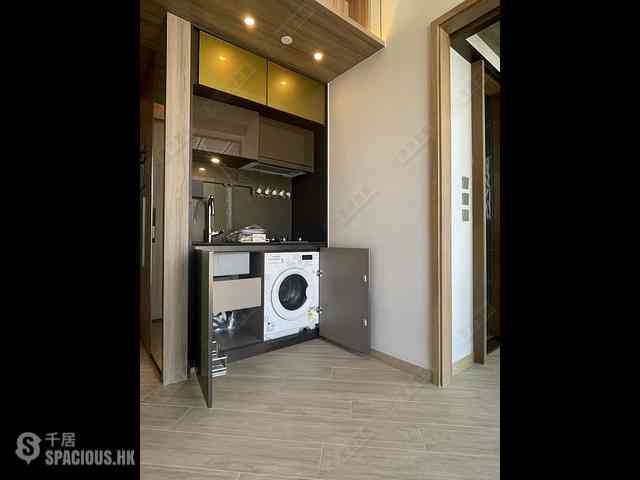 Tai Kok Tsui - Square Mile Phase 5 Gateway · Square Mile 03