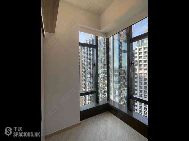 Tai Kok Tsui - Square Mile Phase 5 Gateway · Square Mile 04