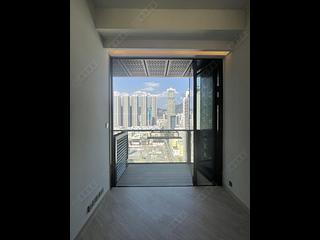 Tai Kok Tsui - Square Mile Phase 5 Gateway · Square Mile 06