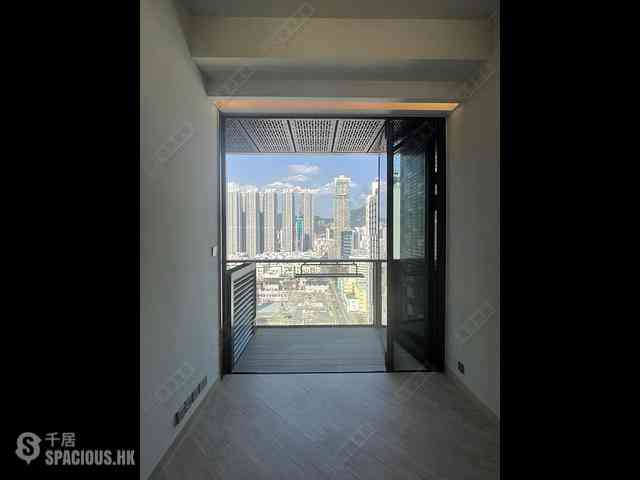 Tai Kok Tsui - Square Mile Phase 5 Gateway · Square Mile 06