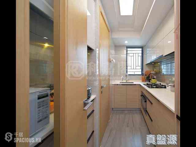 Tseung Kwan O - Twin Peaks Block 1 04