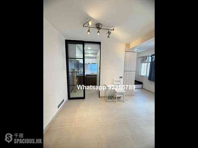 Sai Ying Pun - Fung Yu Building 02