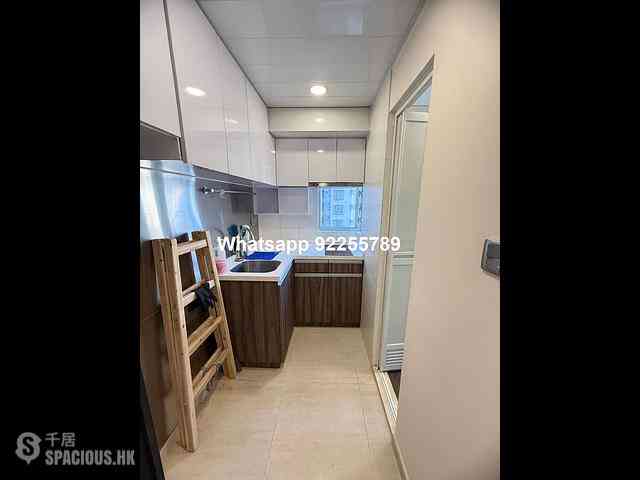 Sai Ying Pun - Fung Yu Building 04