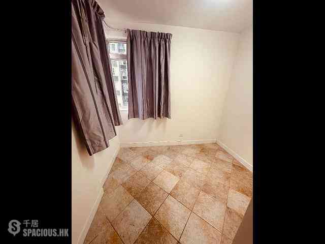Quarry Bay - Nan Fung Sun Chuen Block 8 01
