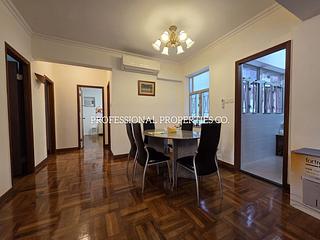 Mid Levels Central - Merry Court 06