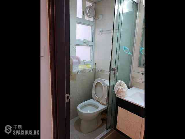North Point - Hung Fuk Building 06