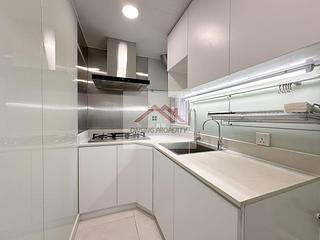 Sai Ying Pun - King Ming Mansion 03