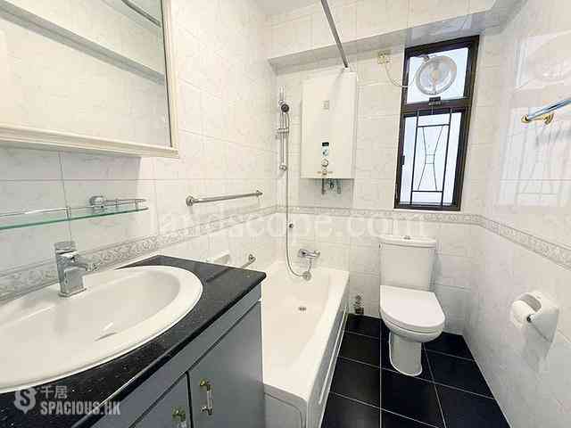Yau Yat Chuen - Fortune House 06