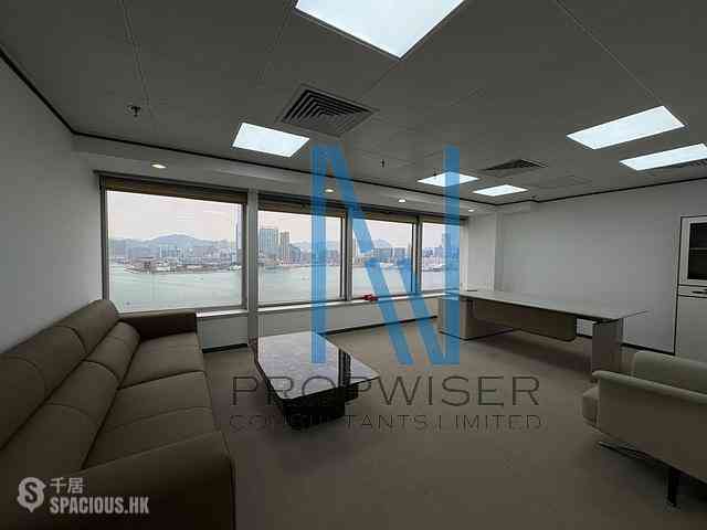 Sheung Wan - Shun Tak Centre - China Merchants Tower 02