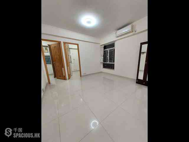 North Point - Yiu Ming Building 05