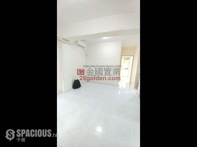 Mong Kok - Yue Wong Building 01