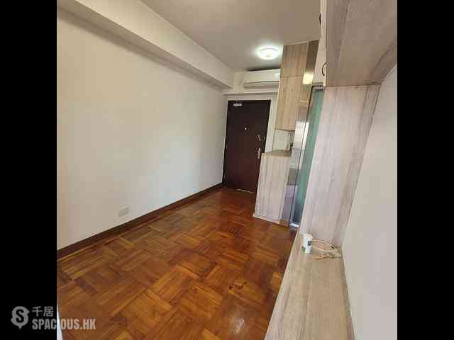 Prince Edward - Fortune Court 05