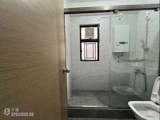 Sai Ying Pun - Kwong Fung Terrace 06