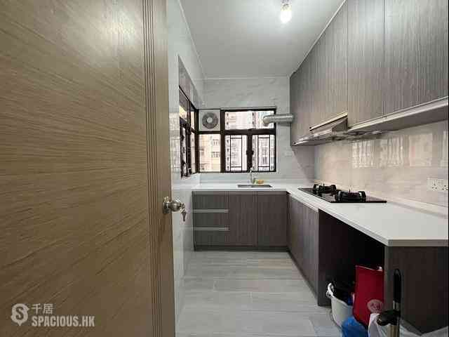 Sai Ying Pun - Kwong Fung Terrace 09