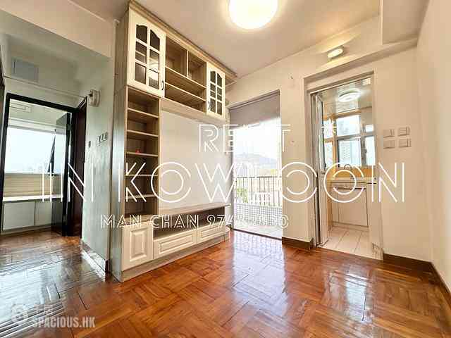Prince Edward - Fortune Court 01