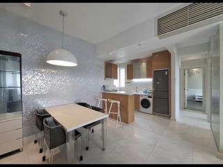 Tung Chung - Coastal Skyline Phase 4 Le Bleu Deux 03