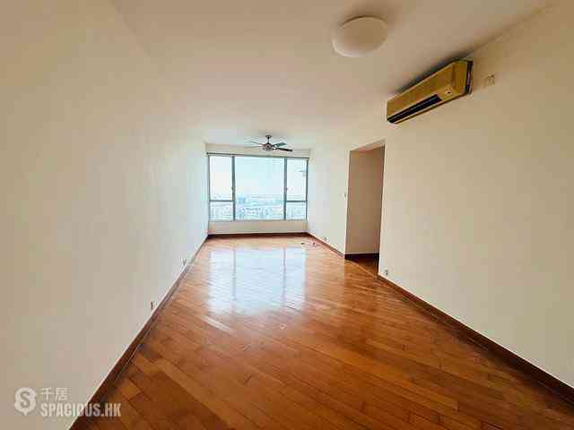 Tung Chung - Coastal Skyline 01