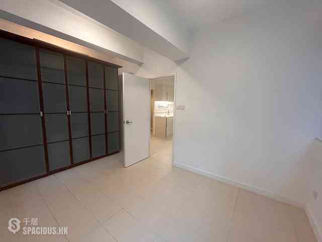 Sheung Wan - Hang Shing Lau 06