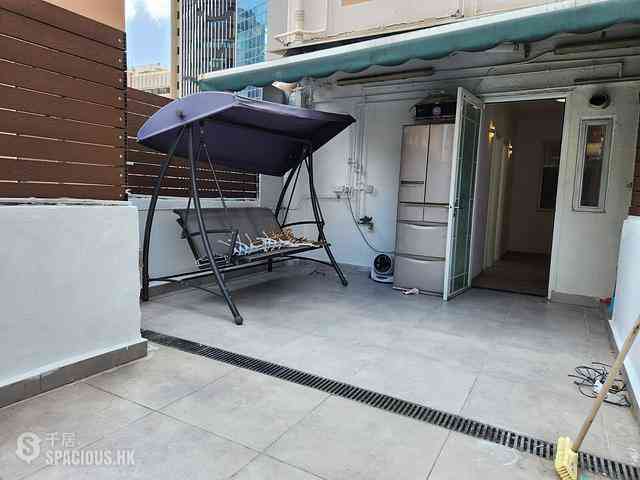 Wan Chai - Siu Fung Building 01
