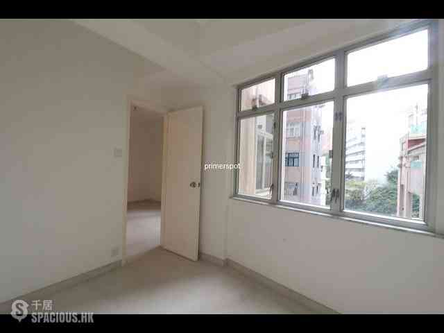 Wan Chai - Vincent Mansion 05